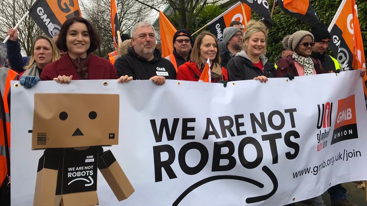 No momento, você está visualizando Coronavírus – trabalhadores da Amazon fazem greve