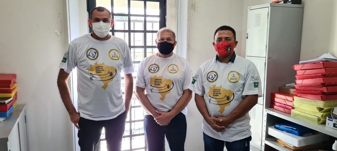 Representantes da ADCAP-PI e do SINTECT-PI.