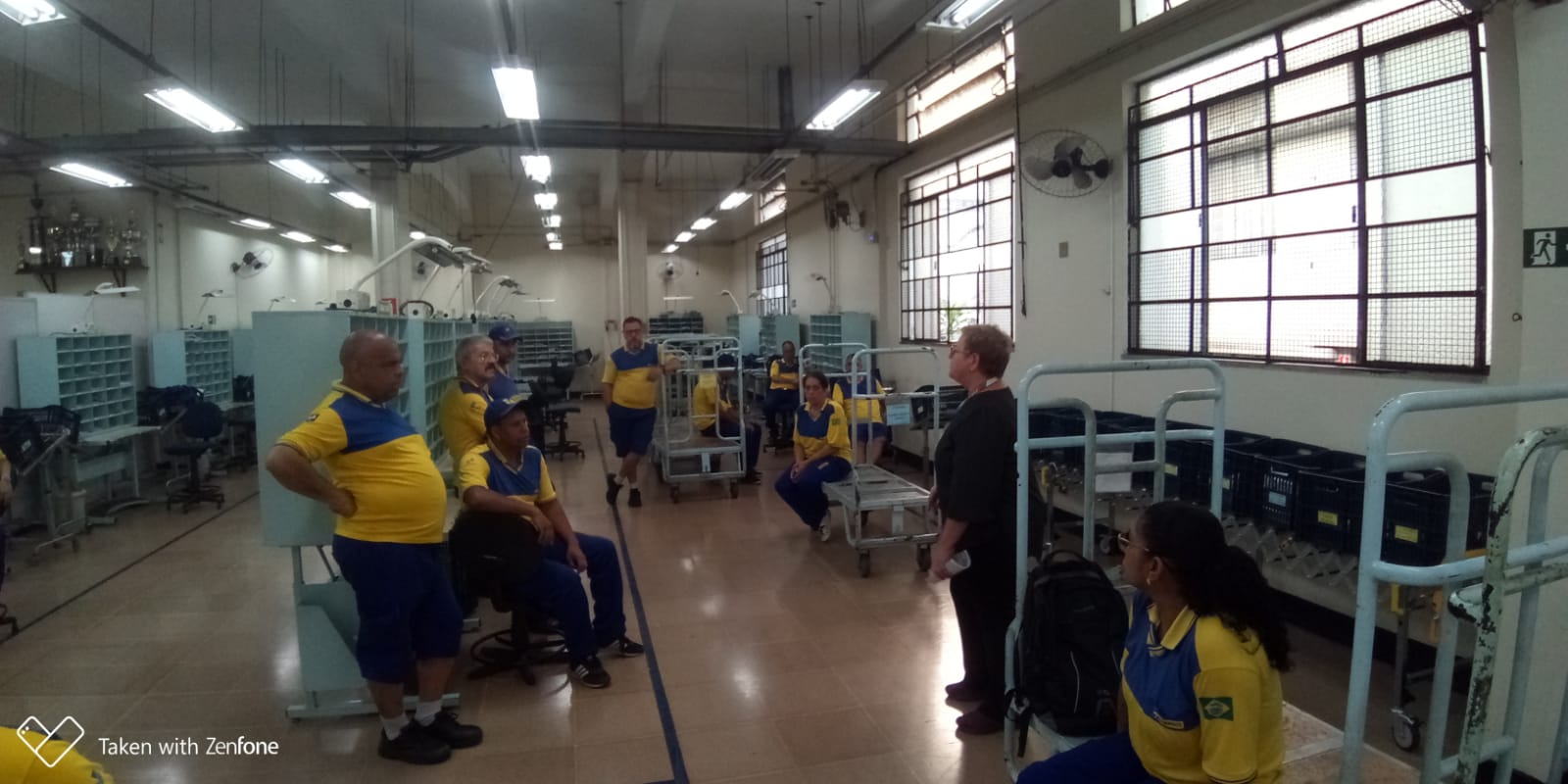 No momento, você está visualizando Eleições do CA – segundo turno – Tânia Munari visita unidades de BH