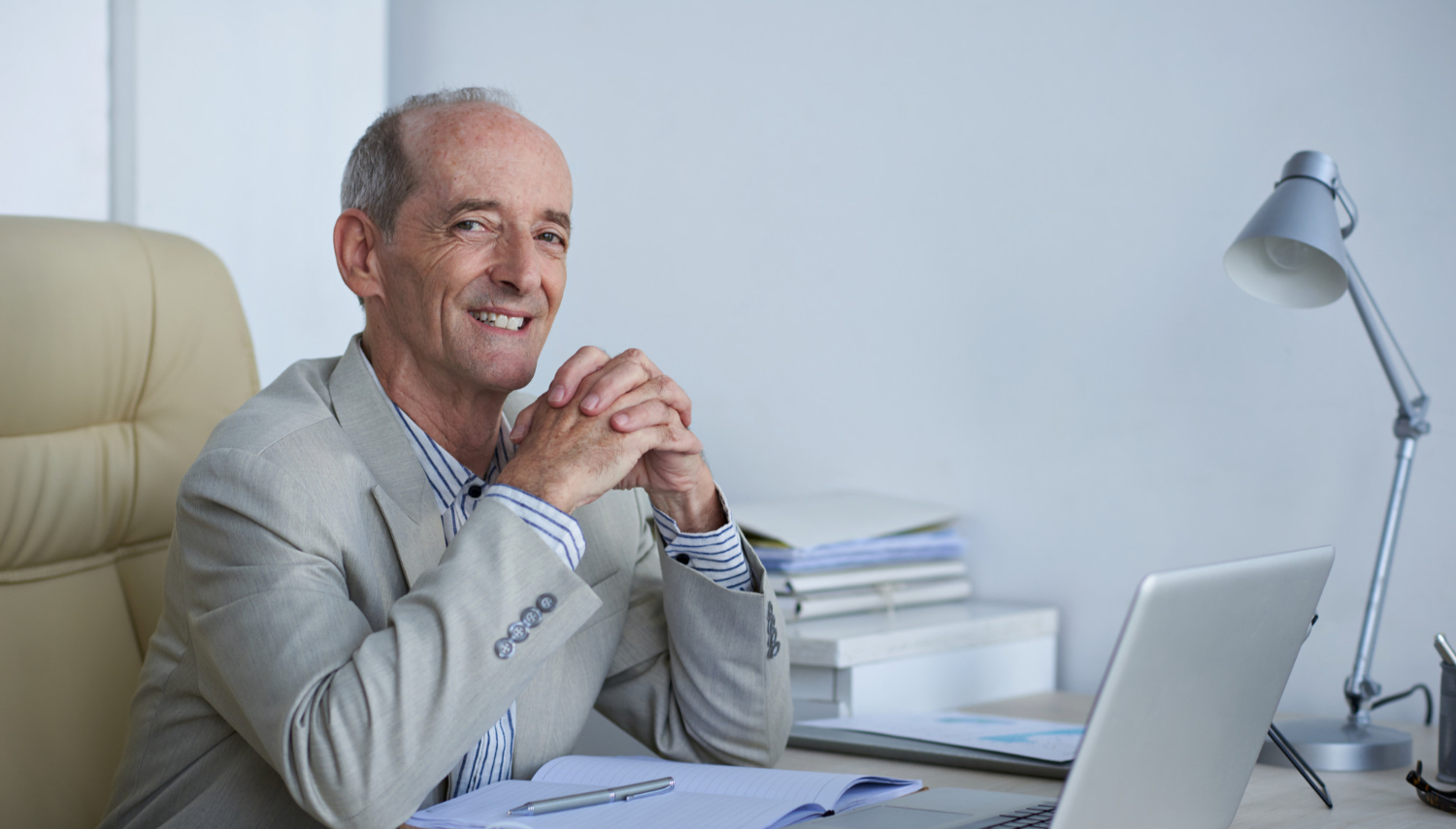 No momento, você está visualizando ADCAP ingressa com ação para manter empregados com mais de 75 anos