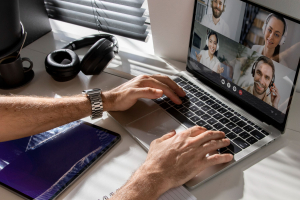 Leia mais sobre o artigo Reestabelecimento do teletrabalho nos Correios – casos específicos